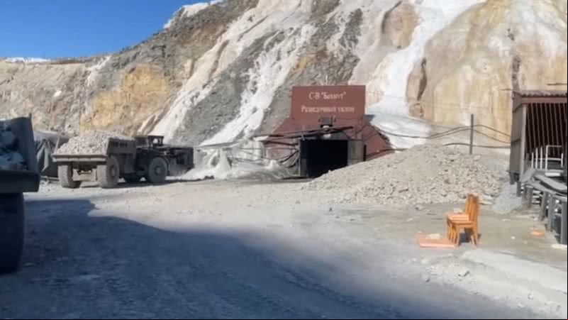 Entrada da mina de ouro em Amur, na Rússia - Reprodução/Vídeo/YouTube/AFP Português