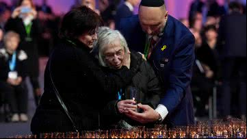 Sobrevivente de Auschwitz durante evento de homenagem aos 80 anos da libertação do campo de concentração - Getty Images