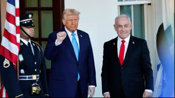 Donald Trump e Benjamin Netanyahu se encontram em Washington - Getty Images