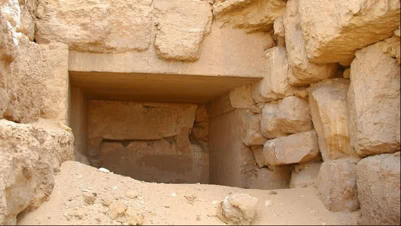 Entrada do Mastabat al-Fir’aun - Divulgação/Jon Bodsworth