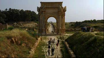 Arco de Séptimo Severo no sítio arqueológico Leptis Magna, na Líbia - Getty Images