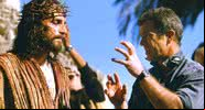 Mel Gibson dirige Jim Caviezel caracterizado como Jesus - Divulgação / Newmarket Films