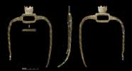 Objeto de bronze encontrado junto aos ossos humanos usados para o estudo - Divulgação/Wiltshire Museum