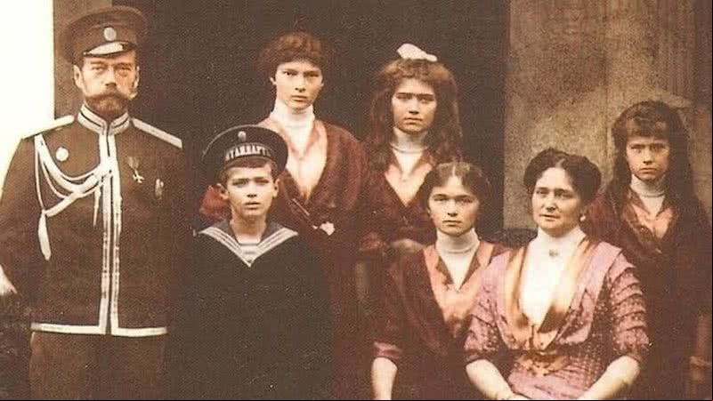 Os Romanov foram os últimos a assumirem o trono russo - Domínio Público